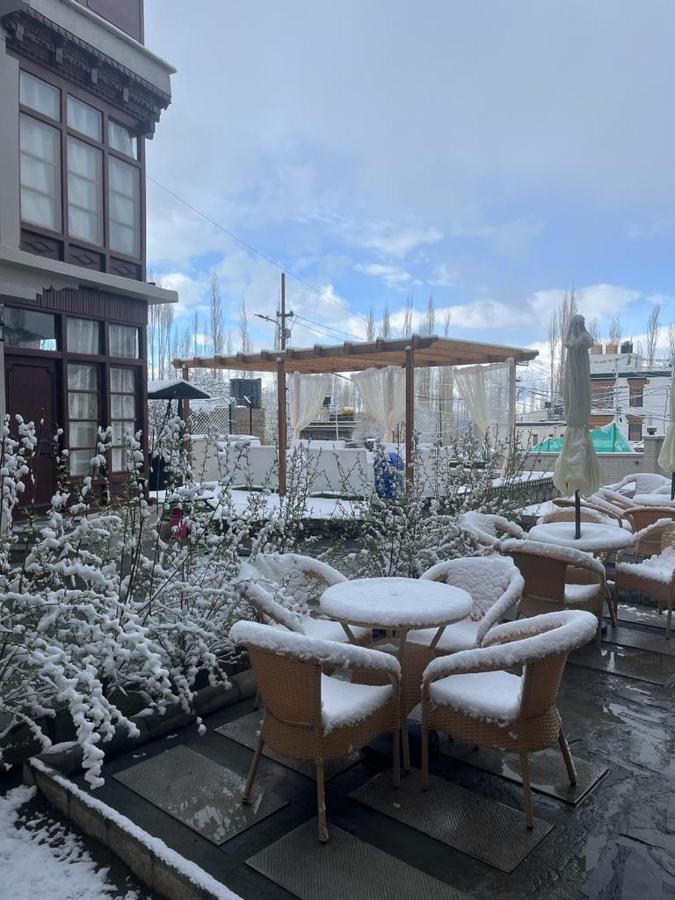 Ashoka Ladakh Hotel Leh Buitenkant foto