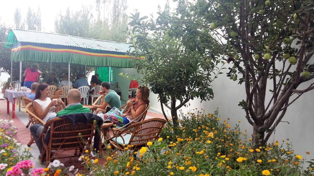 Ashoka Ladakh Hotel Leh Buitenkant foto